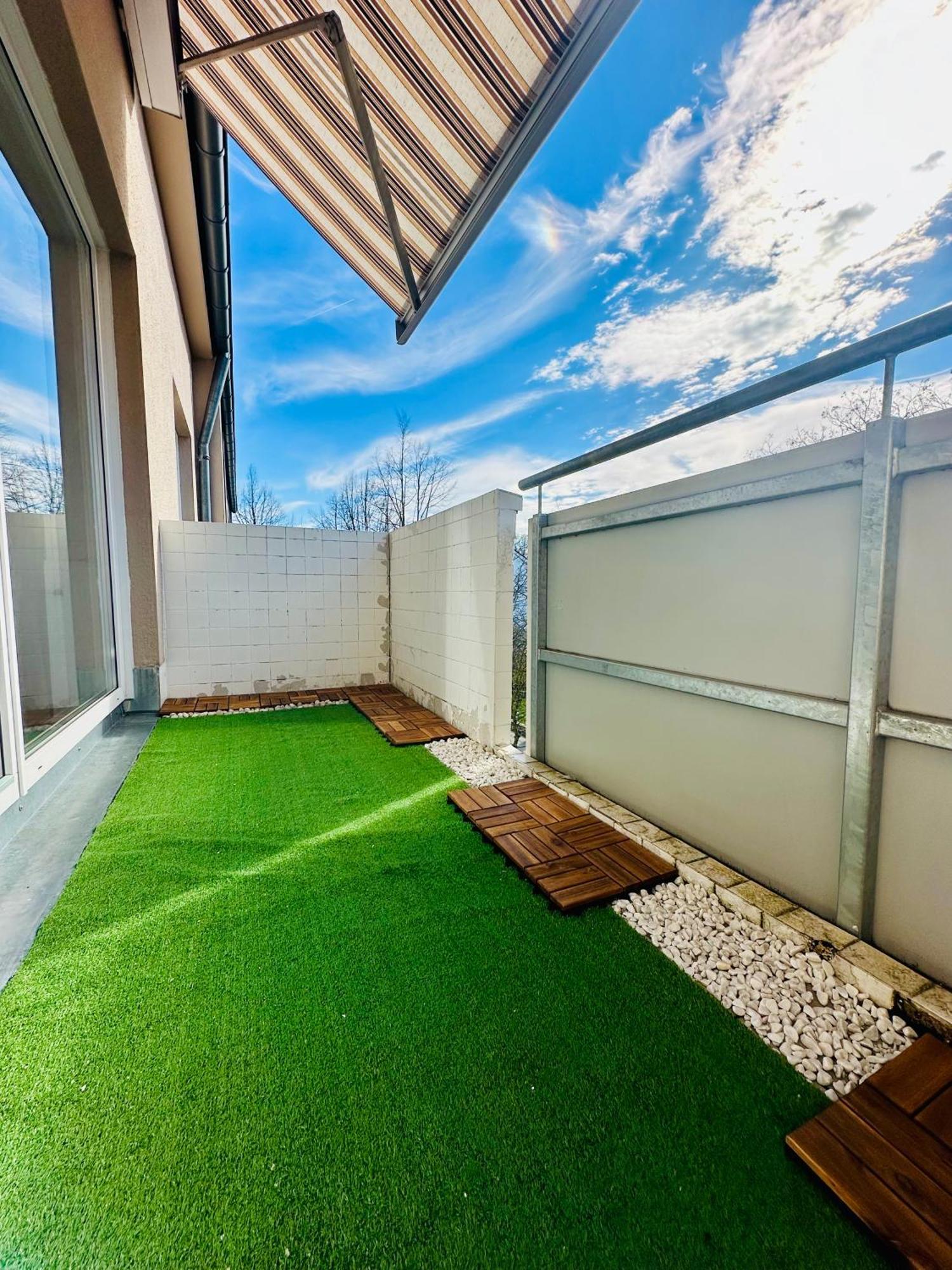 Moderne Wohnung Im Zentrum Mit Balkon Und Netflix - 90 Qm Aachen Eksteriør billede